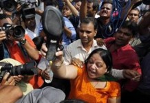 India Prosecutors Seek Death For Delhi Rapists, Defense Urges Mercy