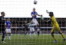 Everton Hold On To See Off Chelsea