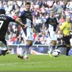 Suarez Lifts Liverpool Into Second