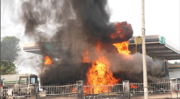 FIRE NNPC MEGA STATION