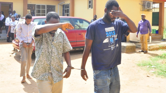 fraudster amb