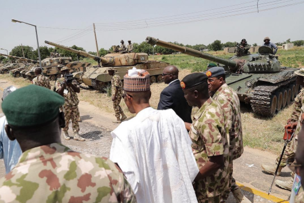 President-Buhari-visits-Soldiers-in-Borno2 - THEWILL NEWS MEDIA President-Buhari-visits-Soldiers-in-Borno2