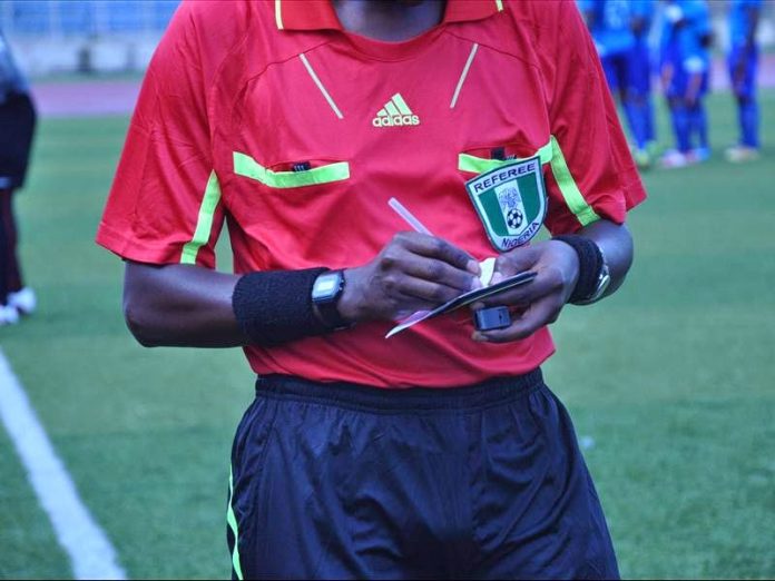 Referee