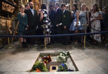 Stephen Hawking’s Ashes Buried In Westminster Abbey