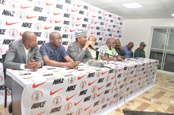 Nffchiefs-Newnikecontract