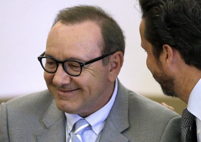 Prosecutors drop groping case against Kevin Spacey