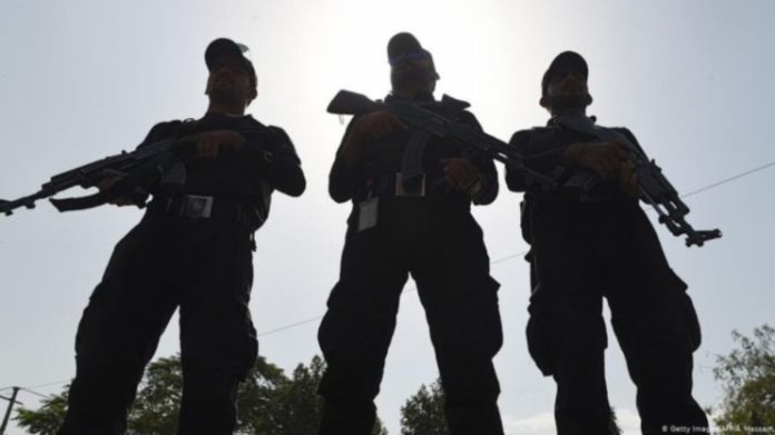 Gunmen-1280x720 gunmen