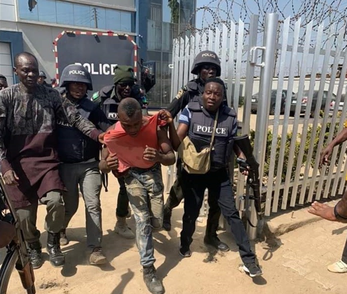 Abuja Robbery 22 - THEWILL NEWS MEDIA