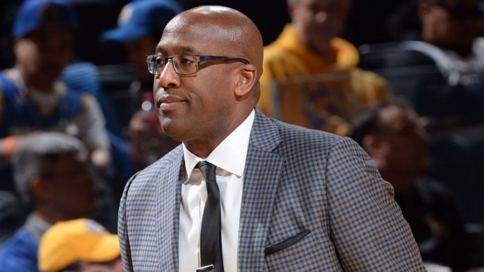 Mike Brown D'Tigers Coach.