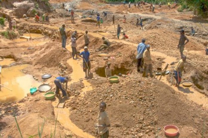 mining-miners-e1475169468484