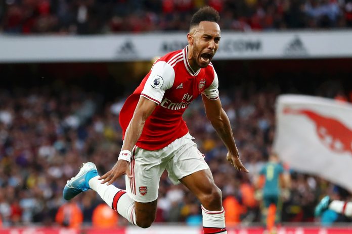 Arsenal FC v Aston Villa - Premier League