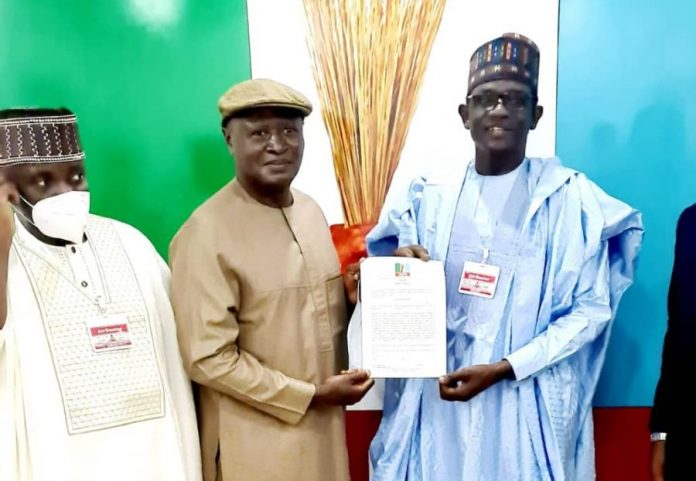 Senator Mbu Inaugurated as Acting Cross River State APC Chairman