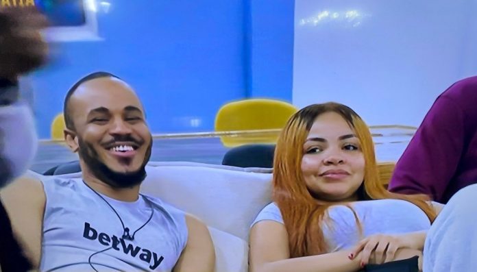 bbnaija-nengi-spots-cum-stains-on-ozos-bed-accuses-him-of-masturbating