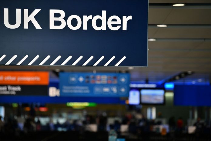 BRITAIN-AIRPORT-SECURITY