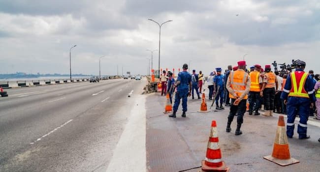 Falomo-Bridge-To-Be-Closed-For-Six-Weeks-By-Lagos-Govt.-1 Falomo Bridge