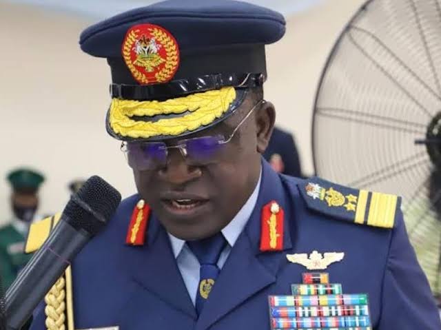 images-12-3 Chief of air staff