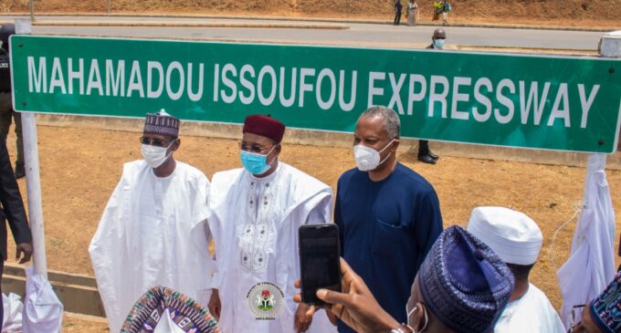 nigerien-president-expressway-680x365_c Buhari Names Expressway After Niger President, Mahamadou Issoufou