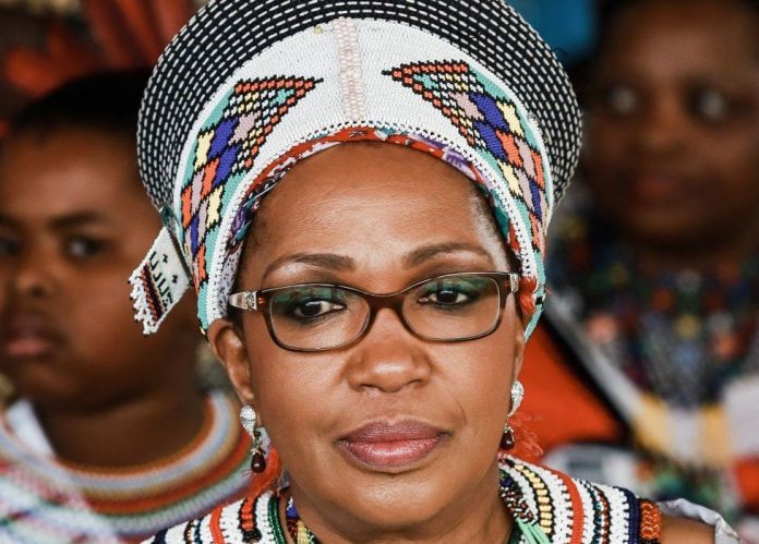 _118266944_zulu Zulu Queen, Mantfombi Dlamini