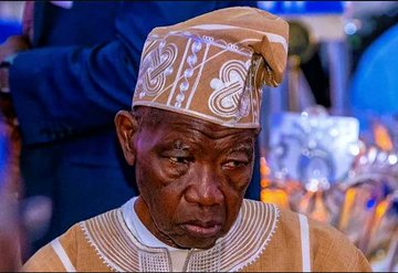 EzxcLceX0AkWPRy Late Alhaji Lateef Jakande