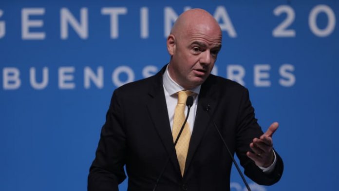 Infantino at G20 submit