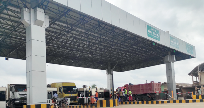 ju The Lusada-Igbesa Tollgate