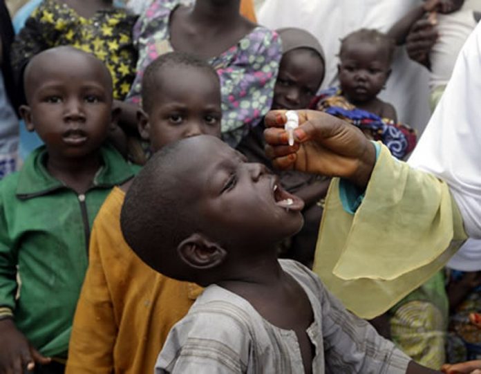 Children-taking-polio-vaccine polio vaccination