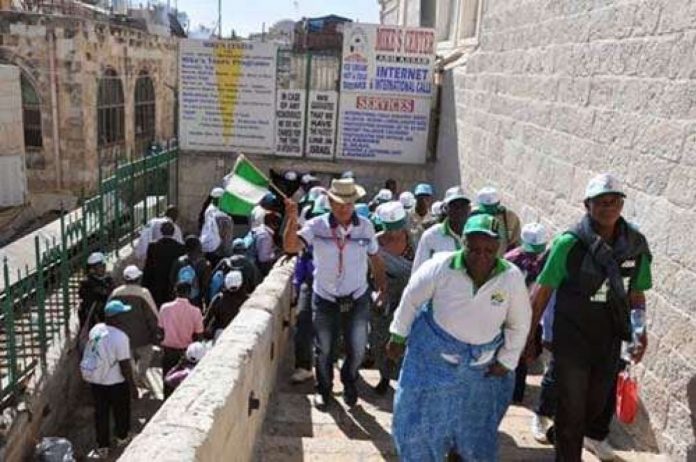 Nigerian-Pilgrims-at-Golgotha-1200x796 Nigerian Pilgrims