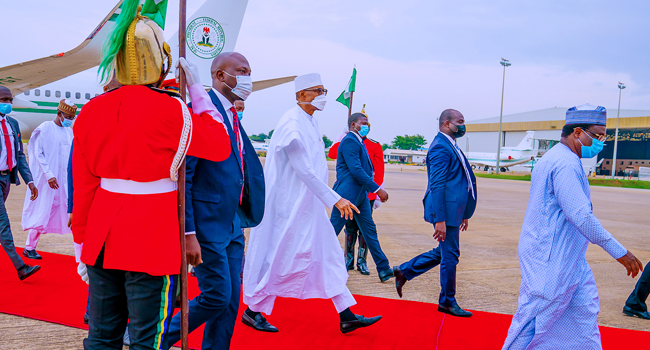 buhari-leaves-daura-2 Buhari