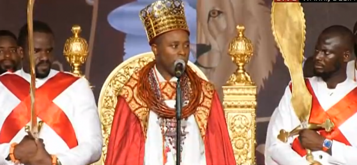 Tsola-Emiko-2 The 21st Olu of Warri Kingdom, Omoba Tshola Emiko, has been crowned as Ogiame Atuwatse III