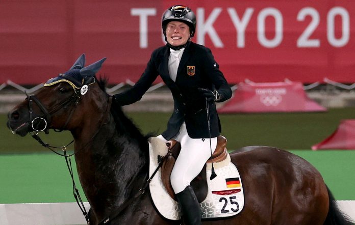 germanys-modern-pentathlon-coach-disqualified-after-punching-horse Germany’s modern pentathlon coach, Kim Raisner