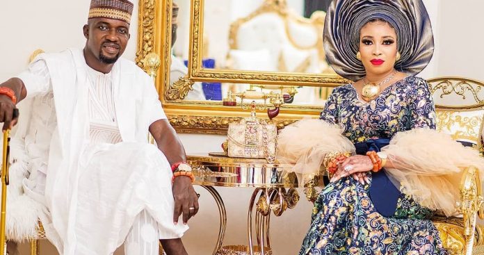lizzy-cover-1080x570 Anjorin & husband