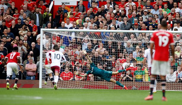 Fernandes penalty miss Fernandes penalty miss