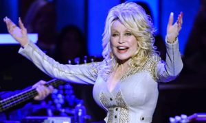 2495 - THEWILL NEWS MEDIA Dolly Parton
