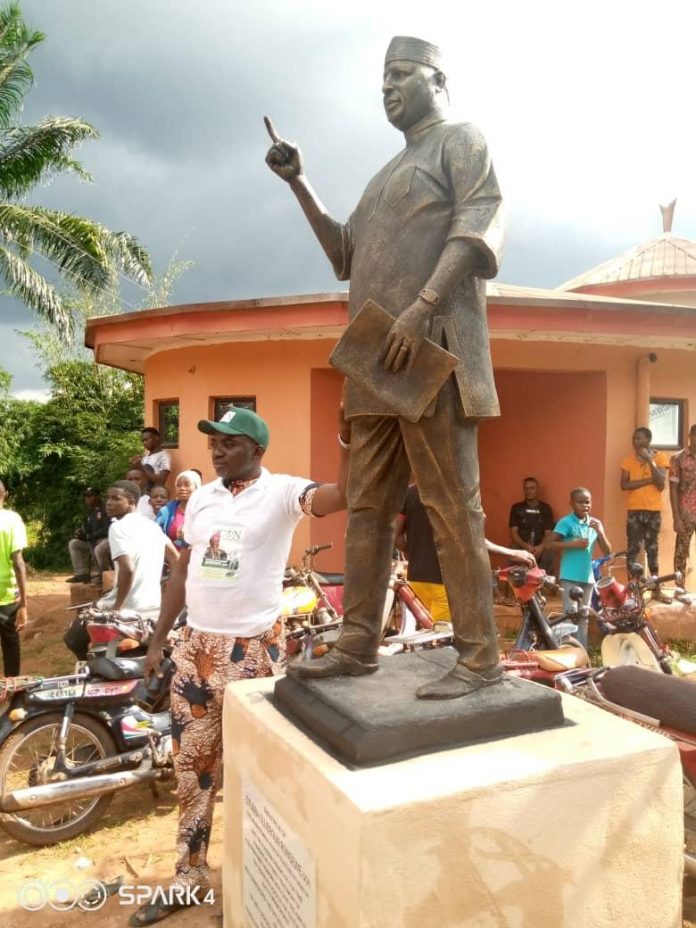 Runsewe’s statue