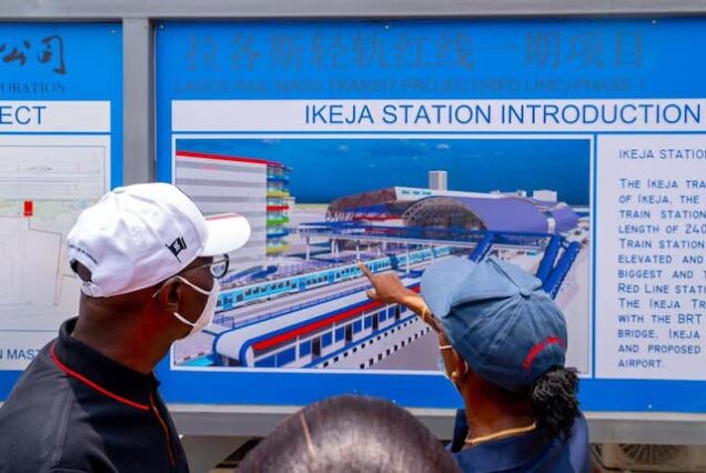 Sanwo-Olu-being-shown-the-prototype-of-Ikeja-rail-station-on-Redd-Line--636x426 Sanwo-Olu