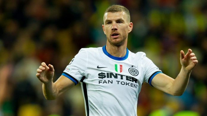 edin-dzeko-of-fc-internazionale-looks-on-during-the-uefa-champions-league-group-d_d58lxggd7ufn1bseoed4u2qcn Inter milan