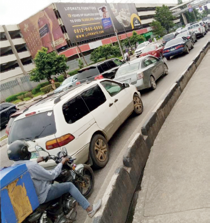 Logjam on Lagos airport, Ikeja
