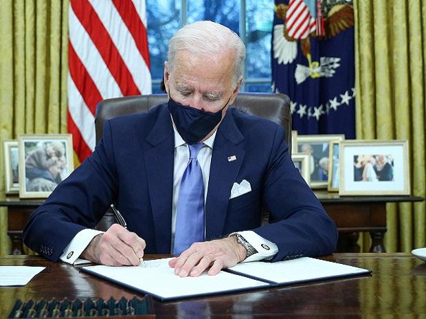 Biden Signs New Vaccine Rules Favouring Nigerian Travellers, Others