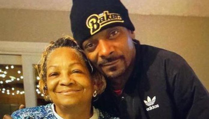 Snoop Dogg Loses Mother Snoop Dogg Loses Mother