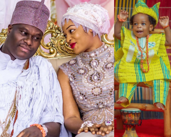Ooni Of Ife, wife and son. Ooni Of Ife, wife and son.