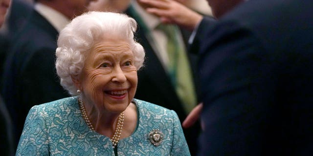 queen-elizabeth-palace Queen Elizabeth