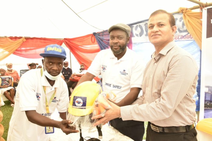 Dangote Cement Embarks On Road Safety Campaign, Distributes Kits To Motorists, Others Dangote Cement Embarks On Road Safety Campaign, Distributes Kits To Motorists, Others