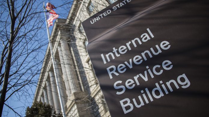 MW-EB206_IRS_bu_ZG_20151214164720 United states' Internal Revenue Service (IRS)