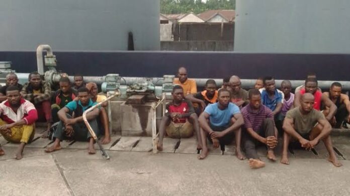 Navy Arrests 20 Suspected Crude Oil Thieves Navy Arrests 20 Suspected Crude Oil Thieves