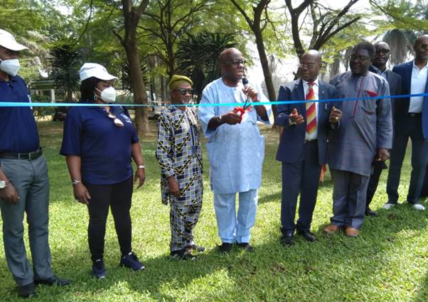 Chairman of Ikoyi Golf Club Golfers Community of Nigeria Association (IGCNA), Wahab Aminu-Sarumi, cutting the tape to flag off the Facility Upgrade works for the Golf Course by Julius Berger Facility Works in Lagos recently. 