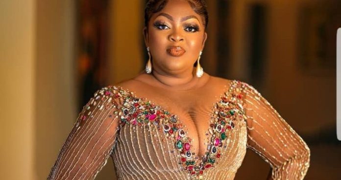 Eniola Badmus Eniola Badmus
