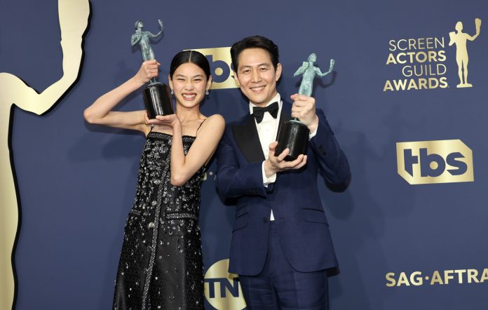 squid-game-sag-awards-2022-jung-ho-yeon-lee-jung-jae Squid Game