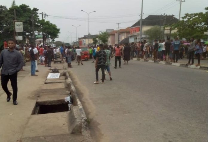 Akwa Ibom Youths Protest, Demand Recovery Of Flood Victim's Body