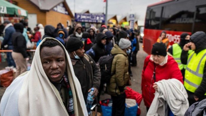 FG Delays Evacuation Of Nigerian Nationals Fleeing Ukraine FG Delays Evacuation Of Nigerian Nationals Fleeing Ukraine