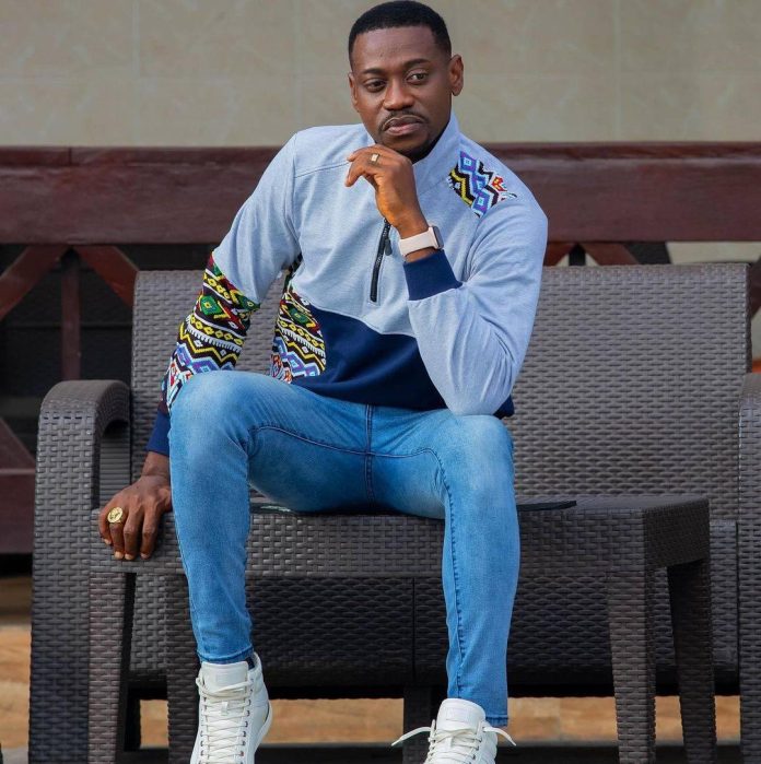 Lateef Adedimeji Lateef Adedimeji